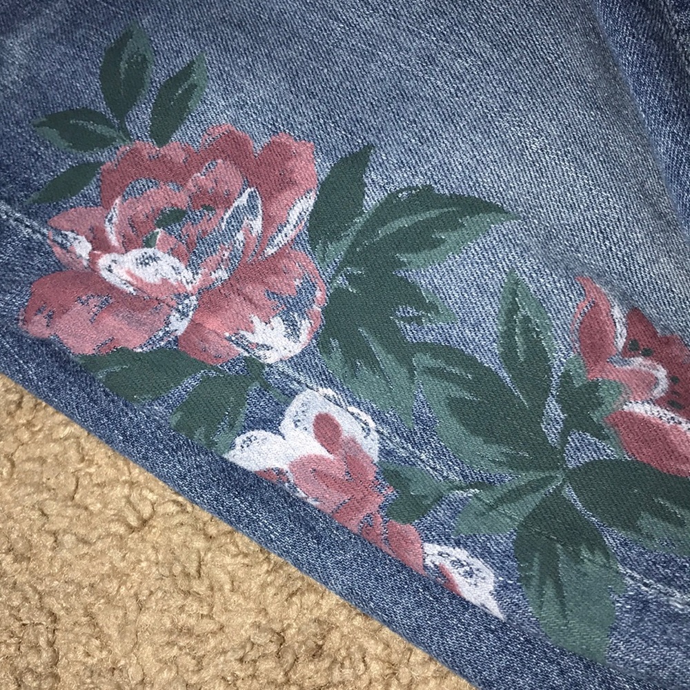 Loft Distressed Jeans - Picture 4 of 6
